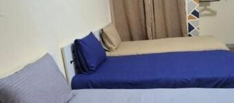 Twin Bedroom in beautiful Abu Dhabi with AC