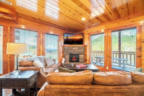 TV, lareira, DVD player, pebolim