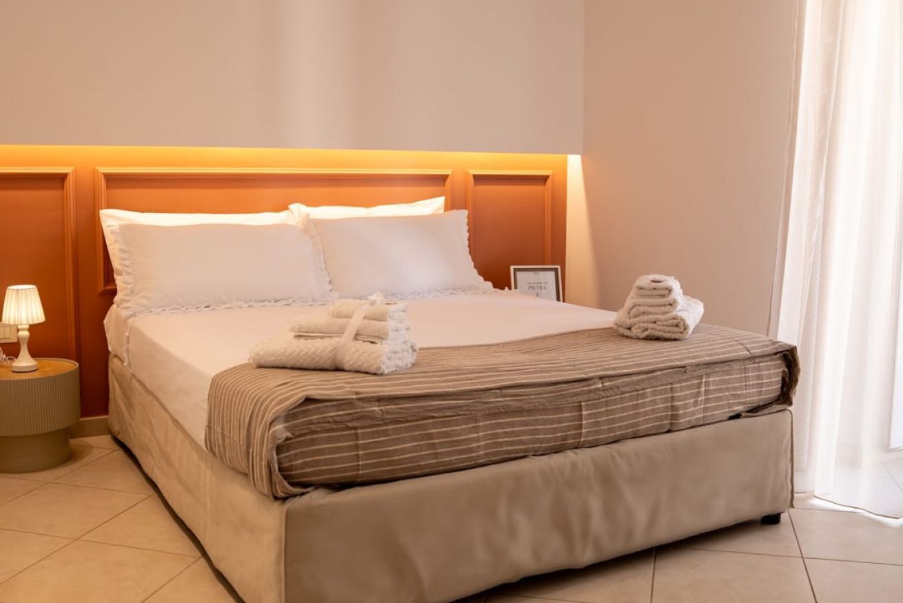 1 dormitorio y ropa de cama