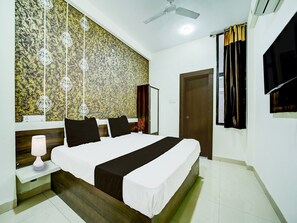 House - Collection O Hotel Sp14 (Indore)