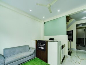 House | Reception