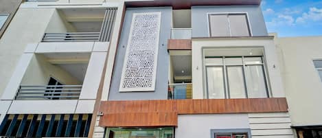 House | Exterior