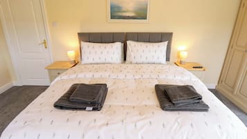 3 bedrooms, individually decorated, individually furnished, free WiFi