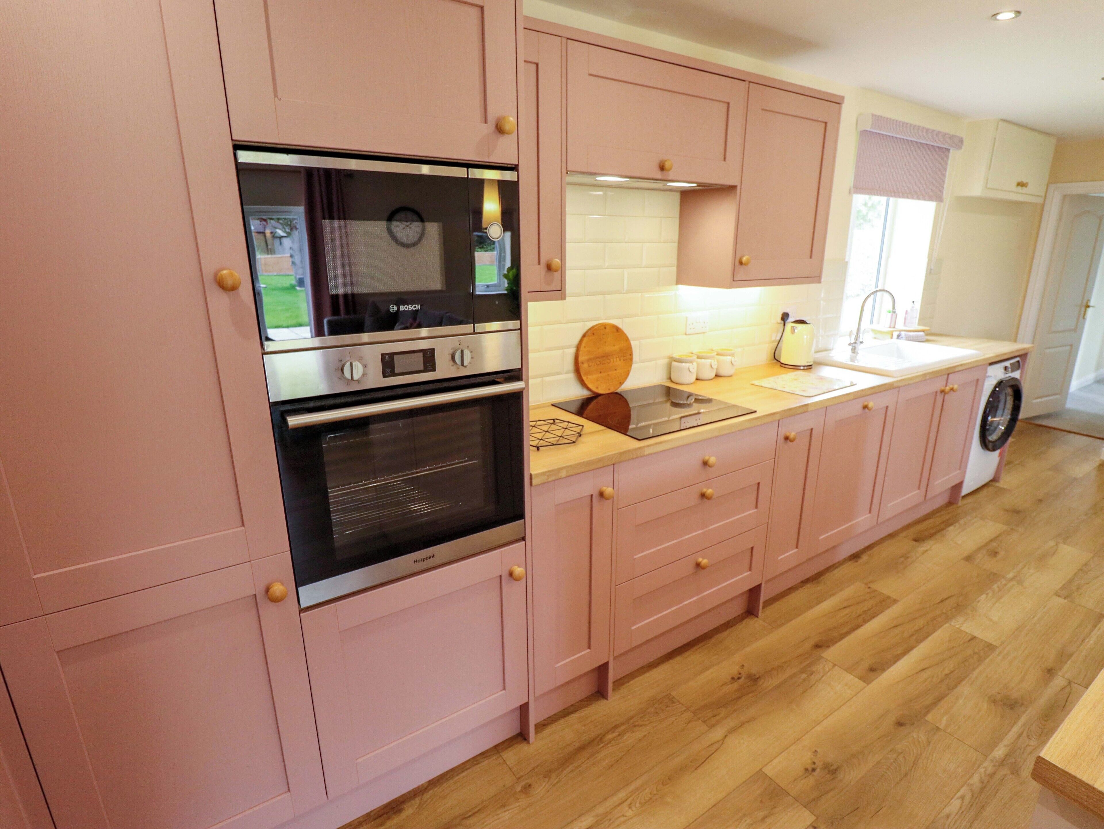 Dishwasher, cookware/dishes/utensils