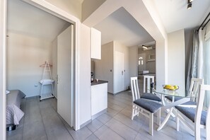 Interior - Country House 'Kate' with Mountain View, Wi-Fi and Air Conditioning (Κερκυρα)