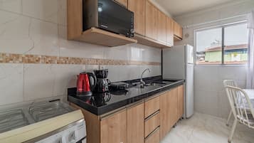 Basic Apartment | Private kitchen
