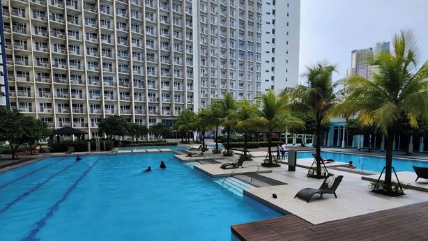 Unclassified image, 1 of 18, button - 5 Minutes to Jazz Mall! Studio-type Condo100mbps (Makati)