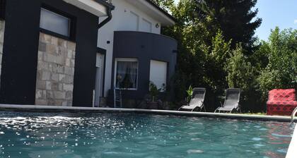 Comfortable family Vila,with swimming pool and privacy garden.Enjoy Villa Aleja!