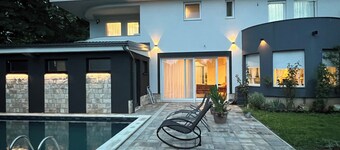Comfortable family Vila,with swimming pool and privacy garden.Enjoy Villa Aleja!