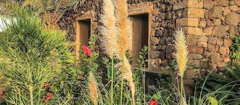 Dammusino A-mare - Studio House, Sleeps 3
