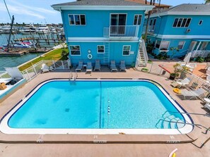 Pool - Sunlit Condo, Heated Pool, across from Beach! (Clearwater)