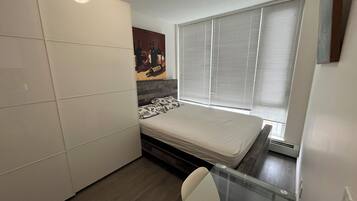 2 bedrooms, bed sheets