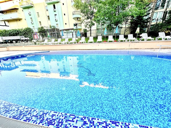Utomhuspool