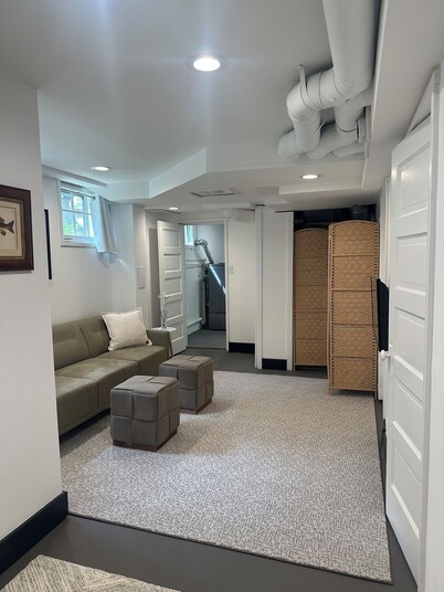 Charming 1BD 1,000sf Private Suite, 2 blocks from Pearl Street