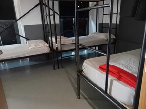 Free WiFi - SEVILLE YOUR WAY HOSTEL  (Seville)