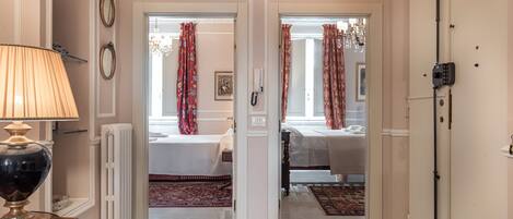 2 室のベッドルーム、アイロン / アイロン台、WiFi、ベッドシーツ