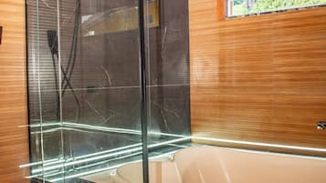 Doppia Luxury | Bagno | Asciugamani, sapone, carta igienica
