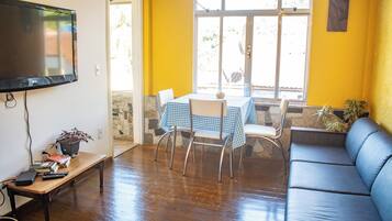 Coin salon dans le hall