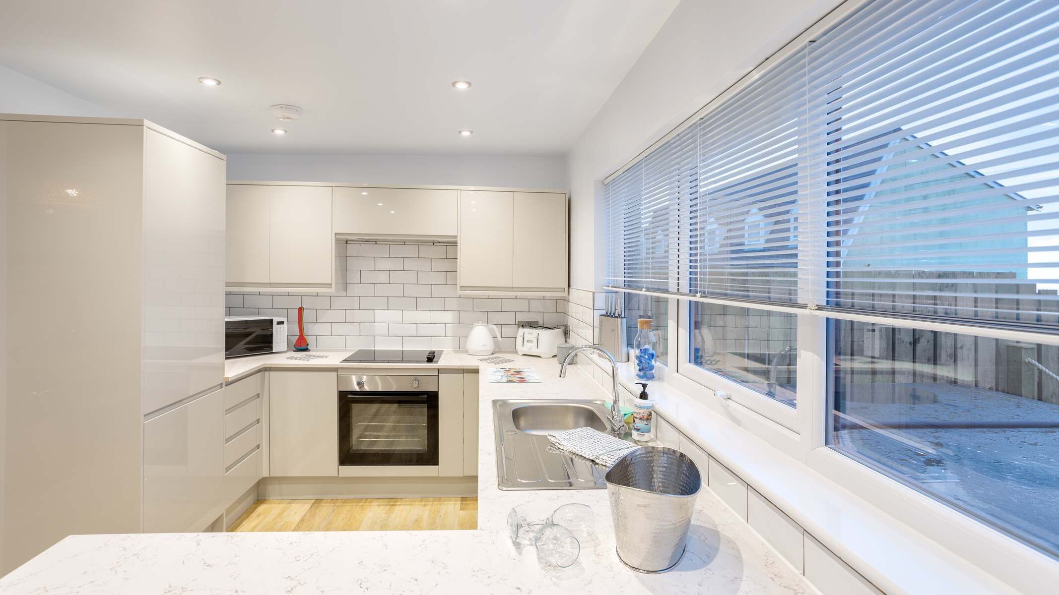 Frigorífic, microones, forn i rentaplats 