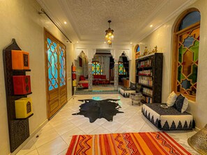 Interior - DAR SI ALI invites you to stay in a villa 35 km from Marrakech (ourika)