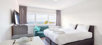 Seaview Studio Summar