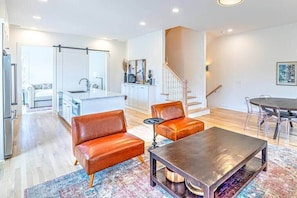 TV, fireplace, offices