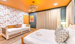 4 chambres, fer et planche à repasser, Wi-Fi, draps fournis