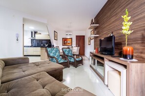Living area - Apt 4min From sea in BC Close to Everything Rta042 (Balneário Camboriú)