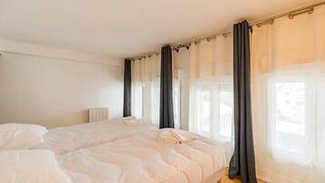 3 chambres, fer et planche Ă repasser, Wi-Fi, draps fournis