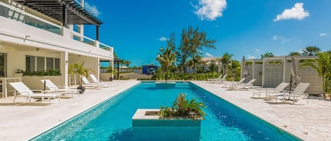 Piscine extérieure