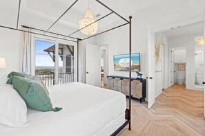 5 bedrooms, iron/ironing board, free WiFi, bed sheets - Sand Susie: Private Pool, Pet Friendly, Stunning Beach Views, Sugar Sands (Mexico Beach)