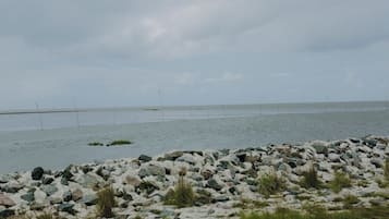 Am Strand, Liegestühle