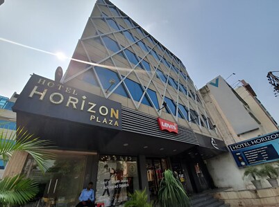 Hotel Horizon Plaza