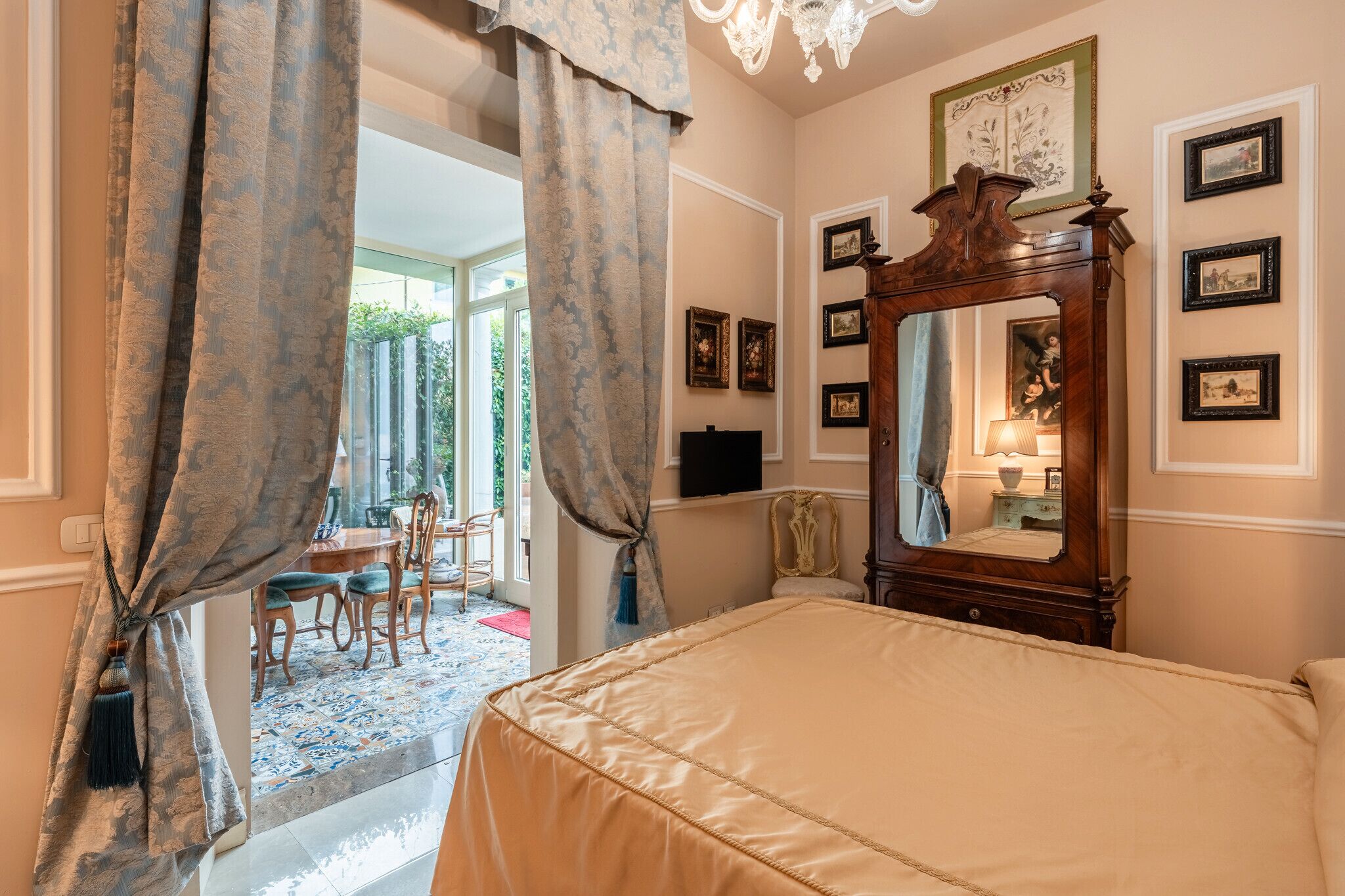 1 camera, Wi-Fi, lenzuola