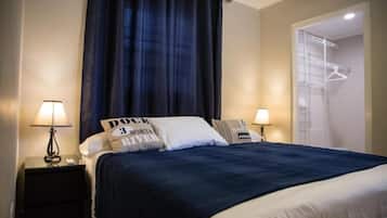 1 bedroom, in-room safe, iron/ironing board, free WiFi