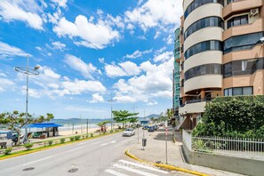 Exterior - 3BR Beachfront apt w/ BBQ Rsl0502 (Itapema)