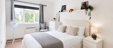 1 bedroom, iron/ironing board, internet, bed sheets