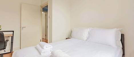 1 bedroom, iron/ironing board, internet, bed sheets