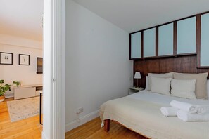 1 bedroom, iron/ironing board, Internet, bed sheets