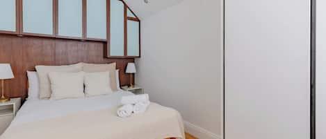 1 chambre, fer et planche Ă repasser, accĂšs Internet, draps fournis