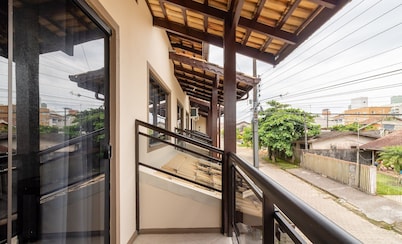 3BR Townhouse w/ BBQ 700m From Beach Rpp0678