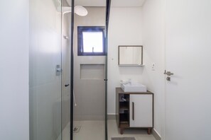 Apartamento básico | Banheiro