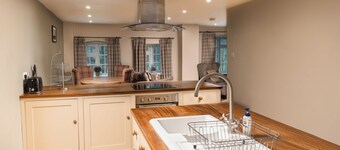 Beautiful apartment in the Yorkshire Dales
Riverside Walk