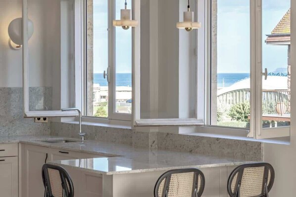 Fridge, microwave, oven, dishwasher