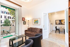 Apartment | Living area - Clodia 5 Apartment (Rome)