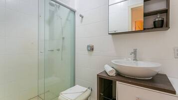 Apartamento básico | Banheiro