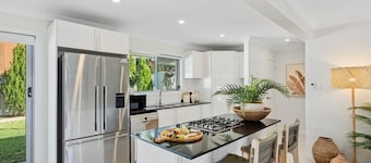 The Chill House - Heated Pool + Entertainment Area