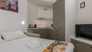 1 bedroom, free WiFi, bed sheets