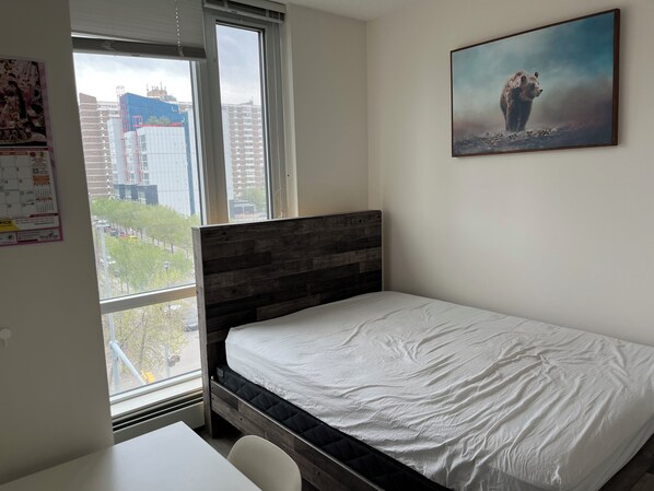 2 bedrooms, bed sheets