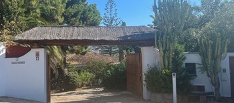 Large self-contained room in a quiet natural setting in a B&B